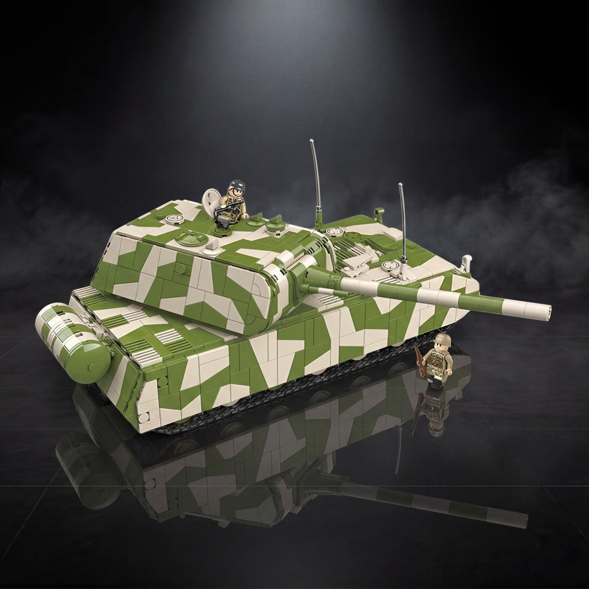Maus brick set, the finished Maus on display